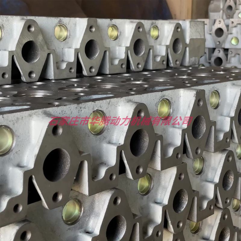 道依茨TCD2012 L04 2V 缸盖总成0429 7766 0429 2631 0428 5945